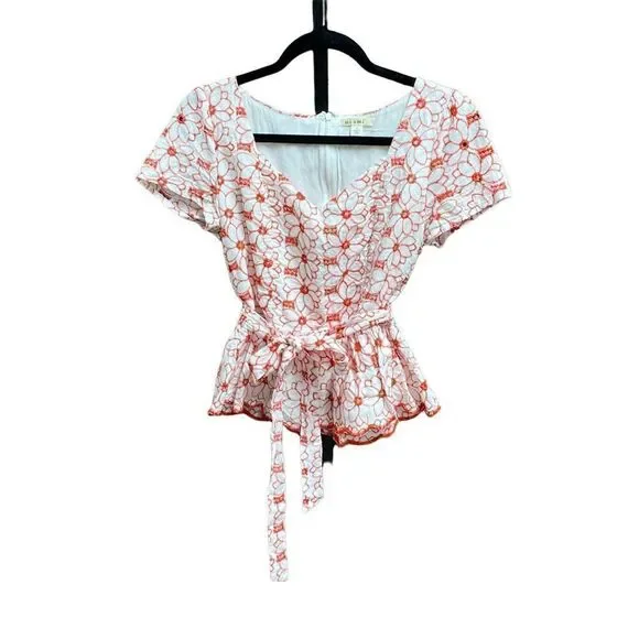 Miami Red & White Embroidered Peplum Top Size Small - Picture 1 of 7